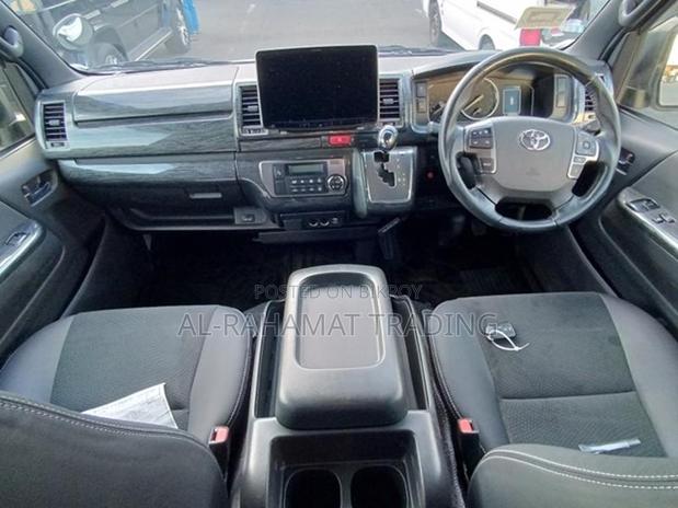 Toyota Hiace SGL DPS2 COBRA ED 2021