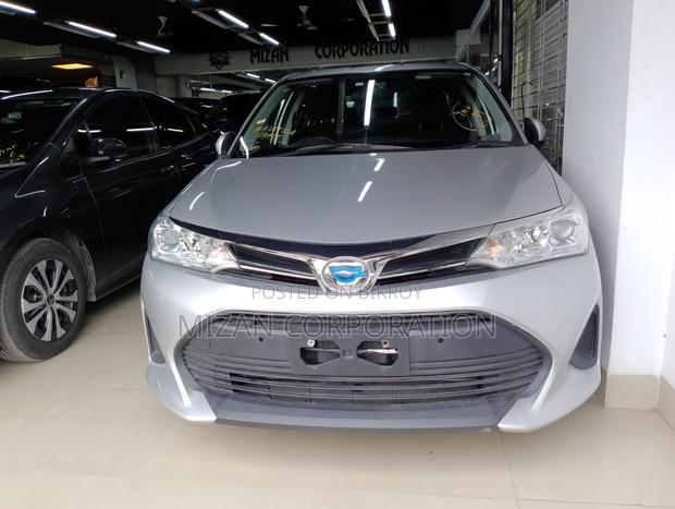 Toyota Axio 1.5 Hybrid 2WD 2020 Silver