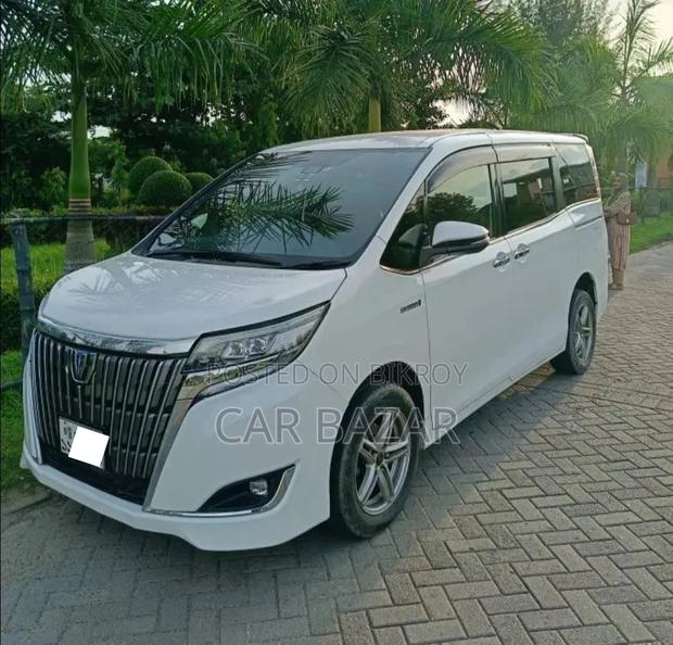 Toyota Noah Esquire Gi Premium 2018