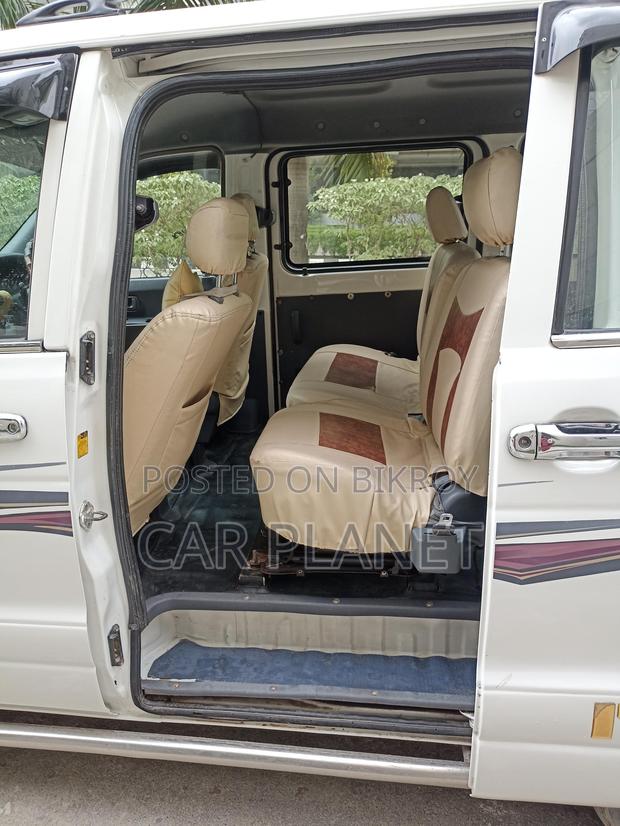Toyota Noah KR42-GL 2006