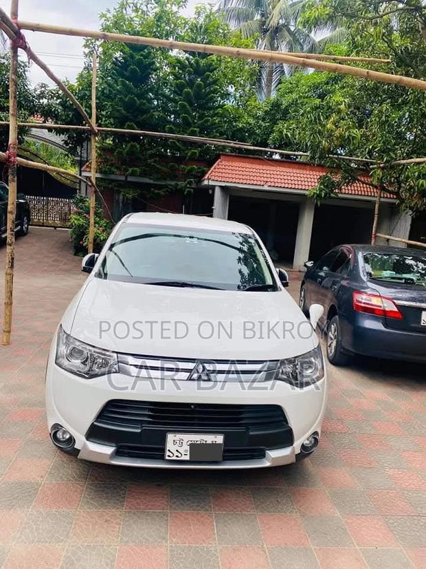 Mitsubishi Outlander 2014 White