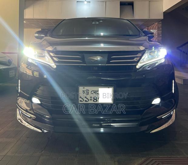 Toyota Harrier Progress Metal Adv 2017