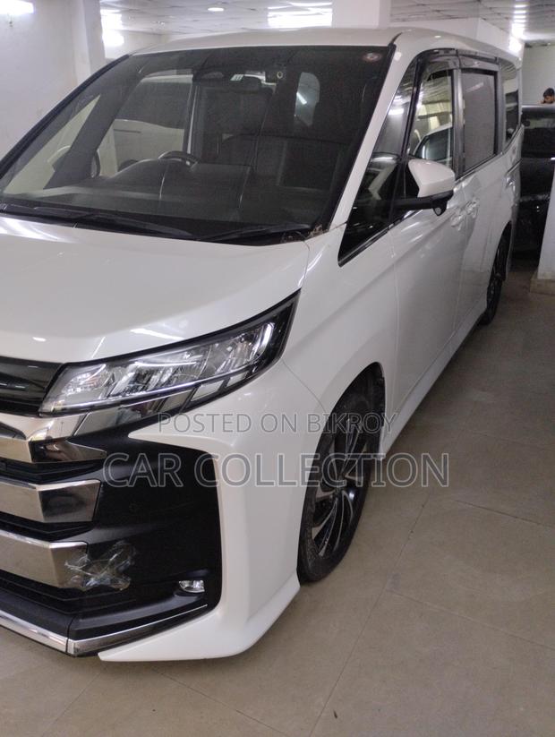Toyota Noah SZ 2022