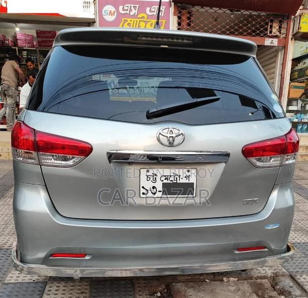 Toyota Wish 7Seat Sunroof S 2010