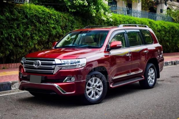 Toyota Land Cruiser V8 VX LIMITED 2017