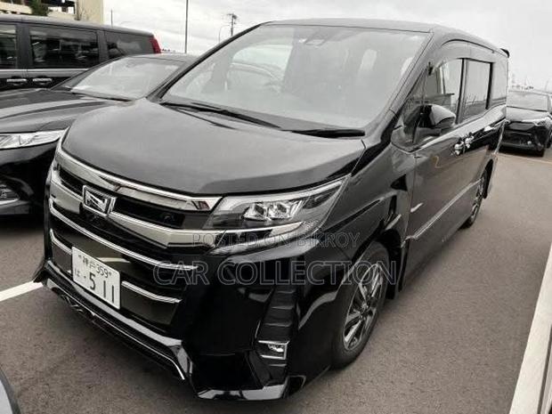Toyota Noah si wxb non hybrid 2 2020