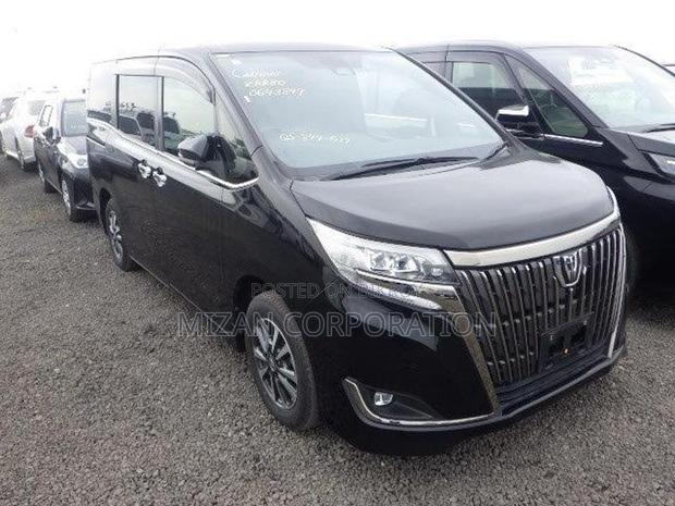Toyota Esquire Gi package 2020