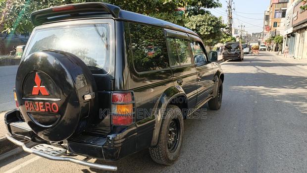 Mitsubishi Pajero 1997 Black