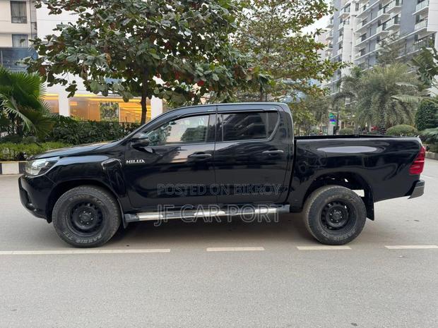 Toyota Hilux Double Cabin Diesel 2018