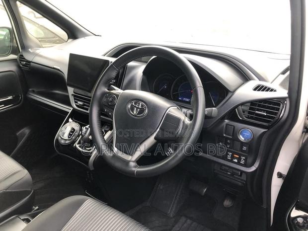 Toyota Voxy ZS KIRAMEKI PEARL 2020