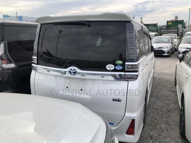 Toyota Voxy ZS KIRAMEKI PEARL 2020