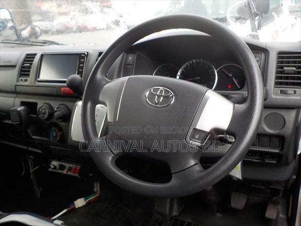 Toyota Hiace DX PACKAGE AMBULANCE 2020