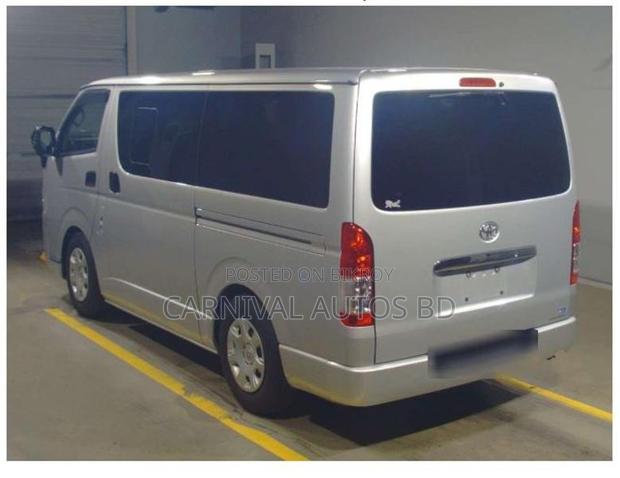 Toyota Hiace GL PACKAGE DUAL AC 2020