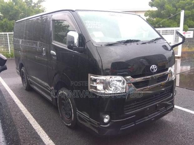Toyota Hiace SUPER GL DARK PRIME 2022