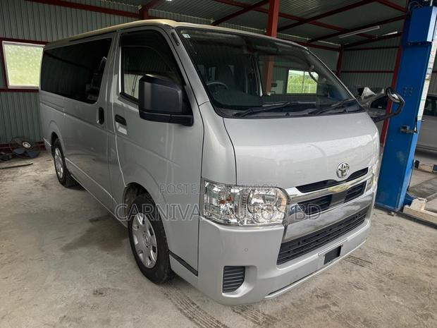 Toyota Hiace GL PACKAGE SILVER 2020