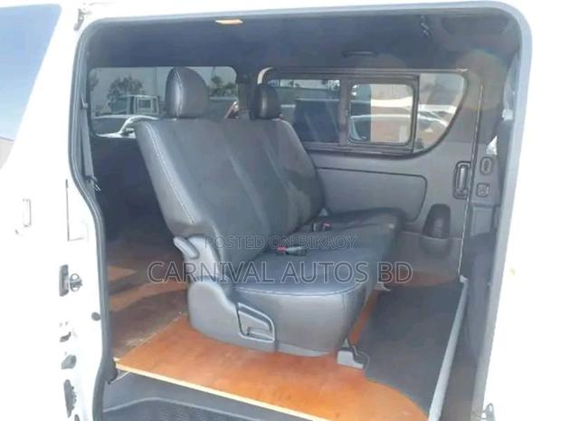 Toyota Hiace Super GL Dark Prime2 2020