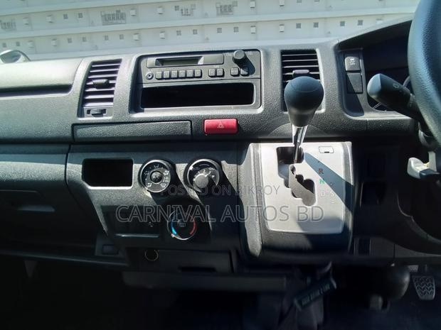 Toyota Hiace ORIGINAL JAPAN GL 2020