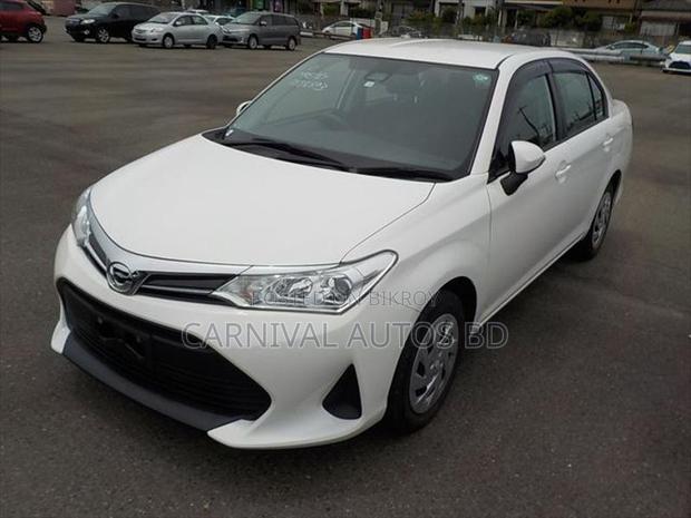 Toyota Axio EX PACKAGE NON-HY 2021