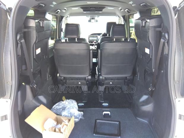 Toyota Esquire GI PREMIUM NON-HY 2021