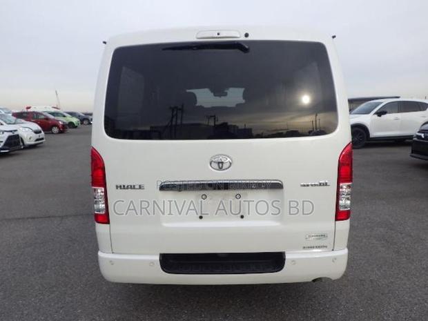 Toyota Hiace SUPER GL DARK PRIME 2021