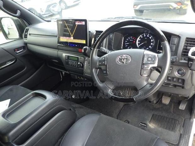 Toyota Hiace SUPER GL DARK PRIME 2021