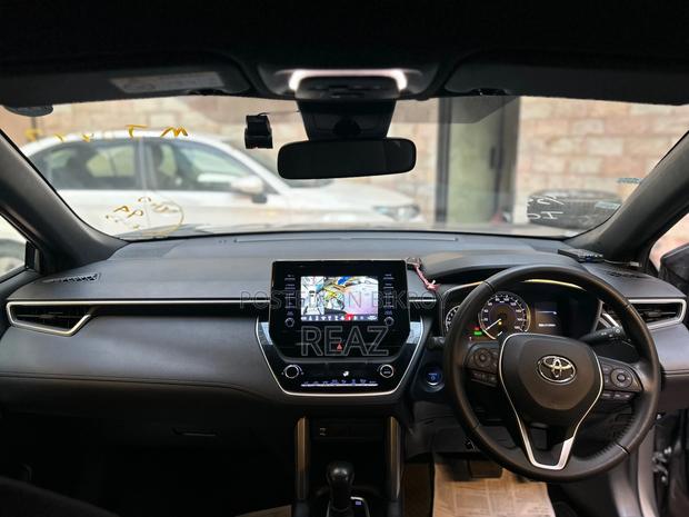 Toyota Corolla Cross 1.8 Hybrid FWD 2022 Gray