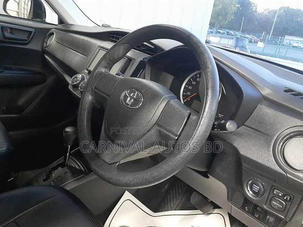 Toyota Axio EX PACKAGE NON-HY 2021