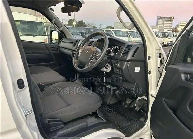 Toyota Hiace GL 2020