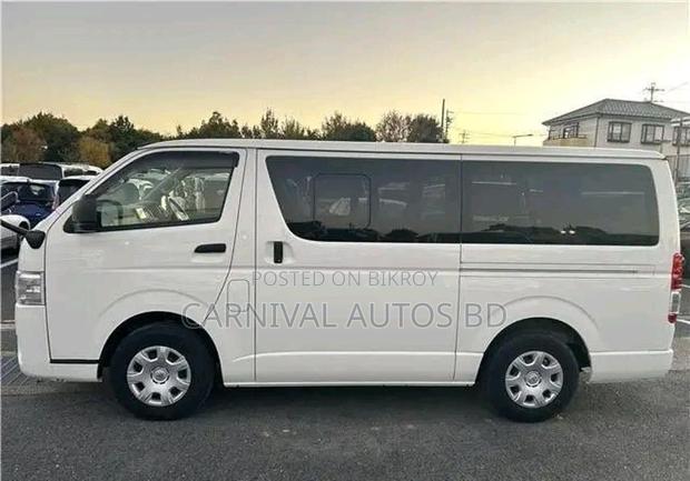 Toyota Hiace GL 2020
