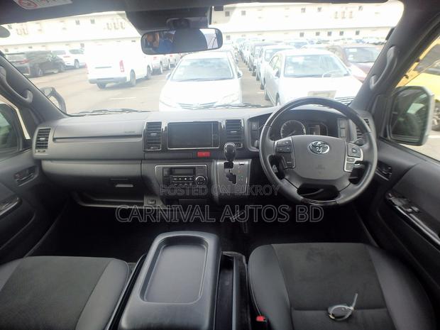 Toyota Hiace SUPER GL DARCK PRIME 2020