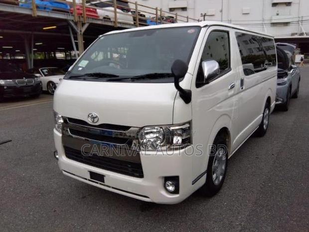 Toyota Hiace SUPER GL KEY START 2020