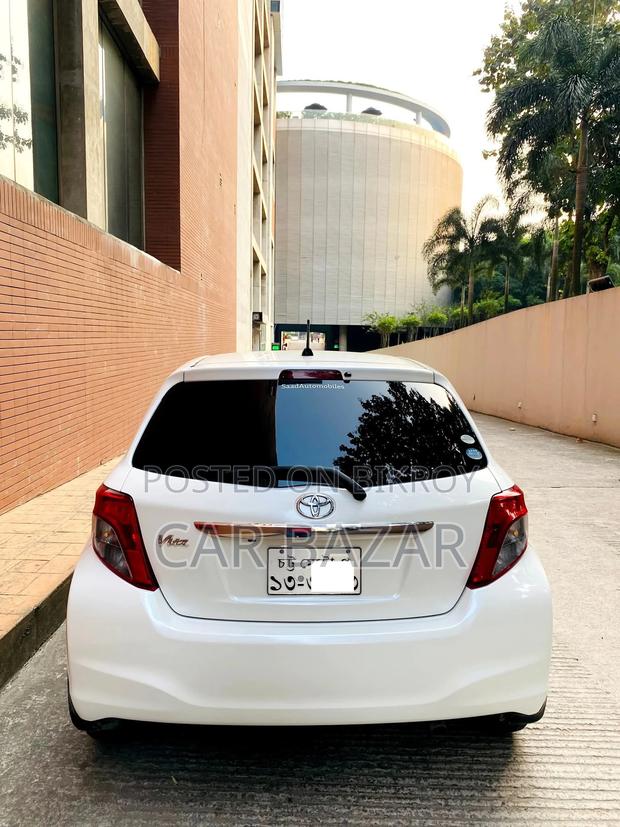 Toyota Vitz G SPECIAL EDITION 2011