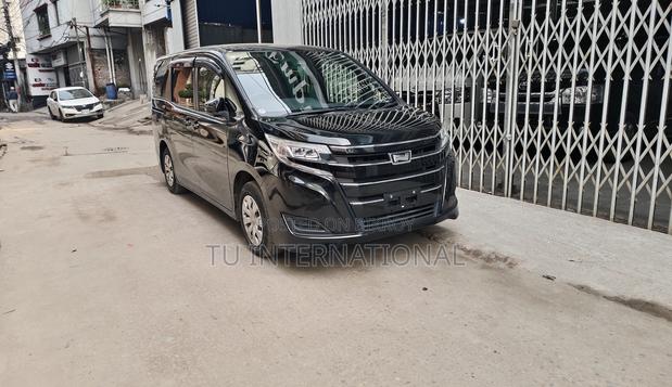 Toyota Noah NON HV ONE DOOR PWR. 2020