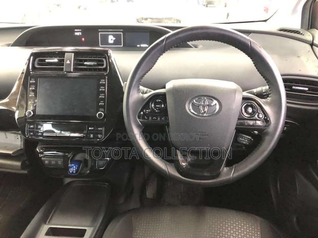 Toyota Prius S SAFETY PACKAGE 2022