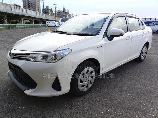 Toyota Axio 1.5 Hybrid 2WD 2020 White