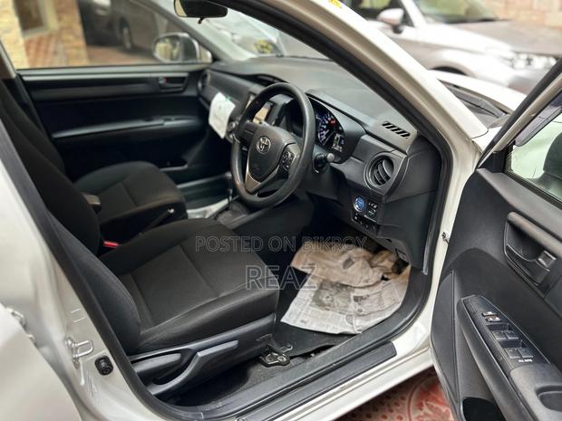 Toyota Axio 2021 White