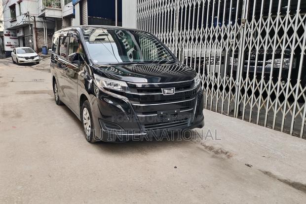 Toyota Noah X ONE DOOR POWER 2020