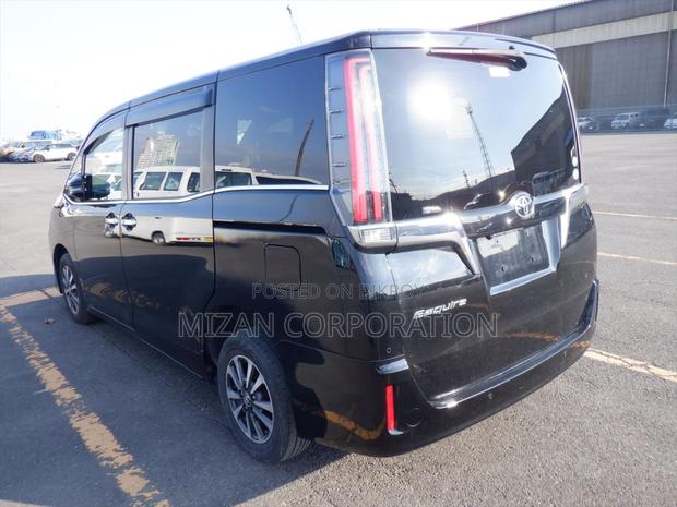 Toyota Esquire Gi Premium 2020