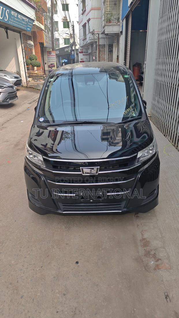 Toyota Noah NON HYBRID PACKAGE 2020