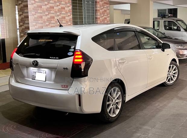 Toyota Prius Alpha PANAROMIC 2016