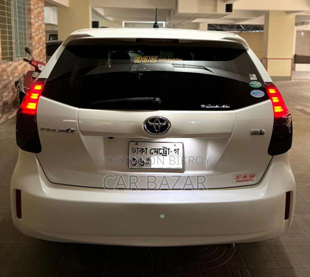 Toyota Prius Alpha PANAROMIC 2016
