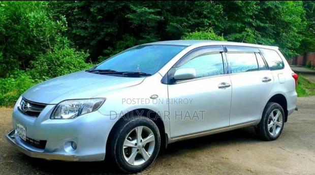 Toyota Axio 2010 Silver