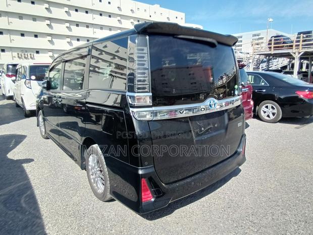 Toyota Voxy ZS KIRAMIKI 2020