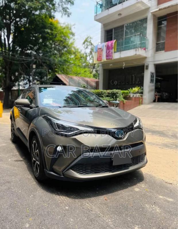 Toyota C-HR G LED PKG BROWN 2020