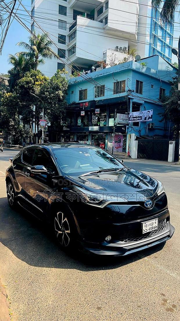 Toyota C-HR modelist 2017