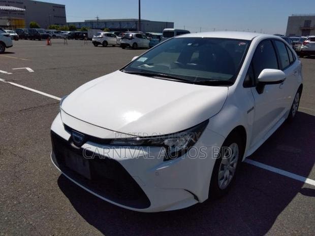 Toyota Corolla GX HYBRID 2020