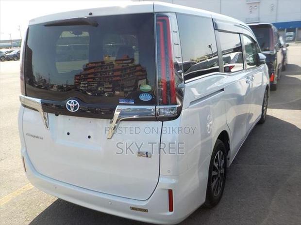 Toyota Esquire G I Package 2020