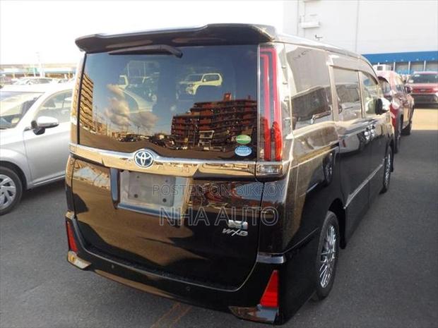 Toyota Noah WXB HYBRID 2021