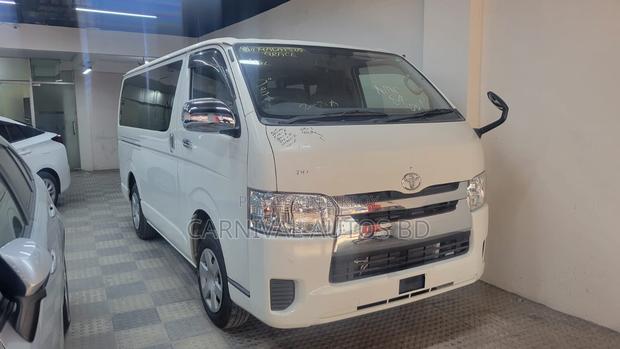 Toyota Hiace GL dual ac 2020