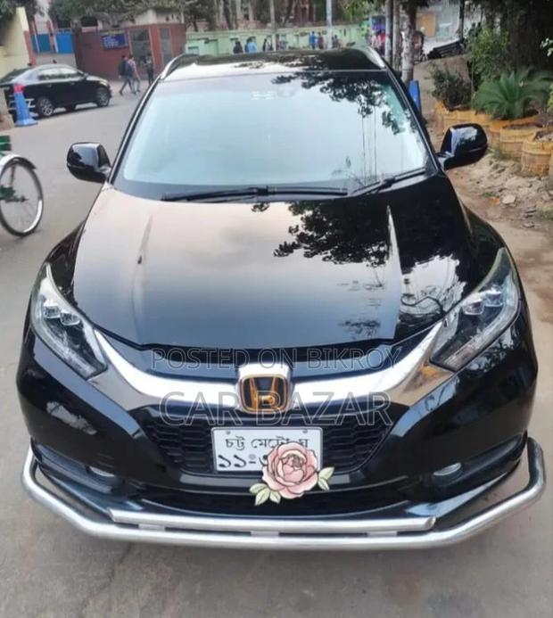 Honda Vezel S NON HYBRID 1.5L 2015